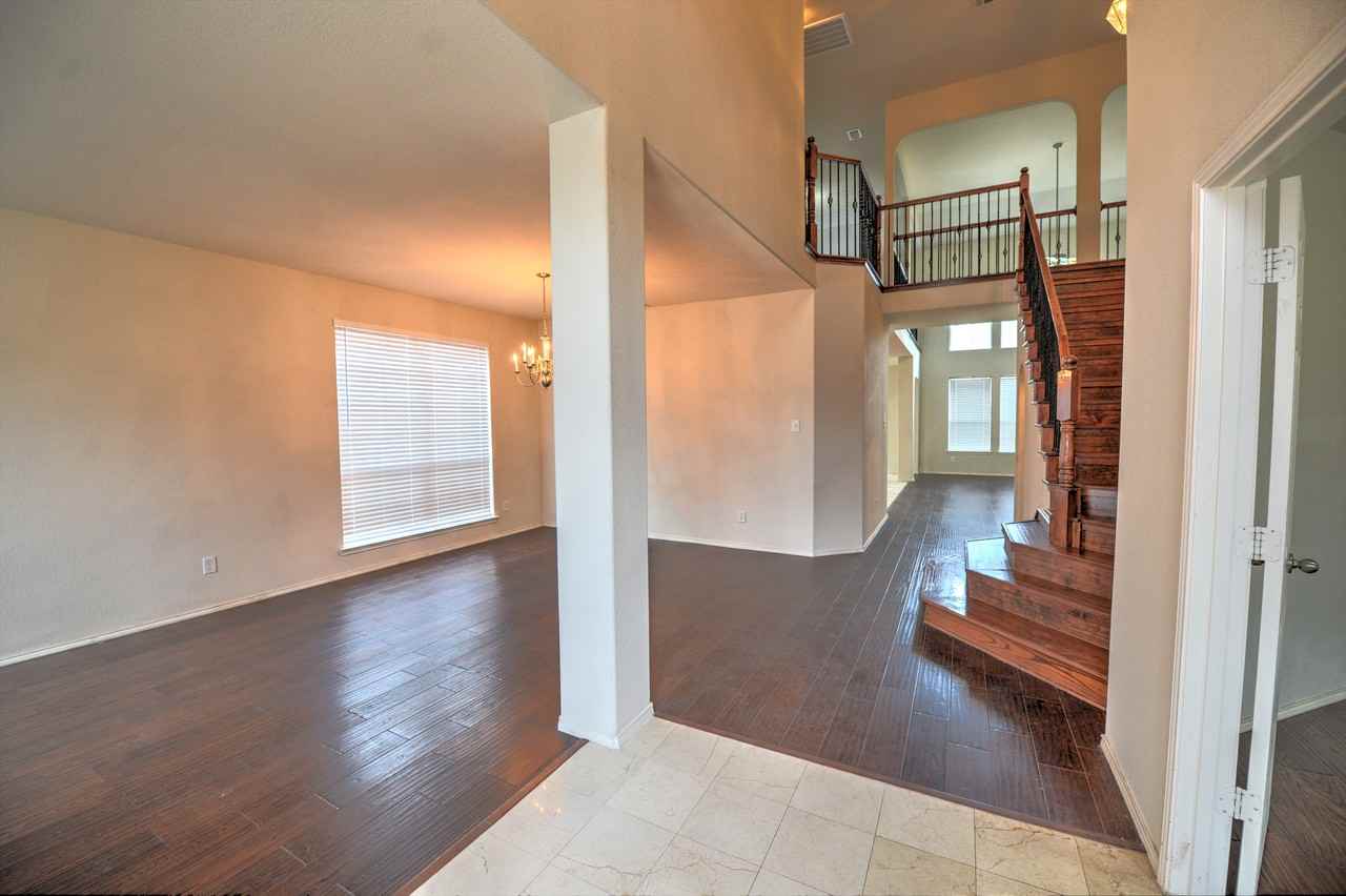4005 Penny Royal Dr - Photo 3 of 36