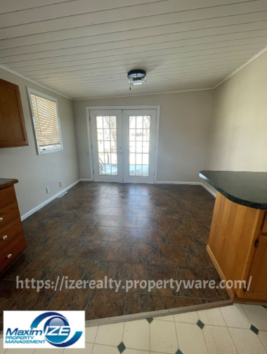 2538 Stinson Blvd - Photo 2 of 9