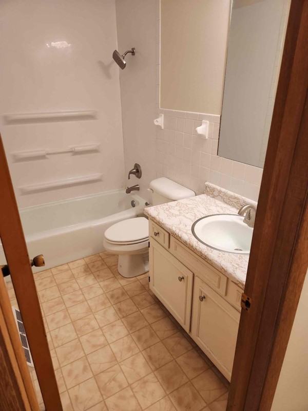 612 E Colorado Ave - Photo 2 of 7