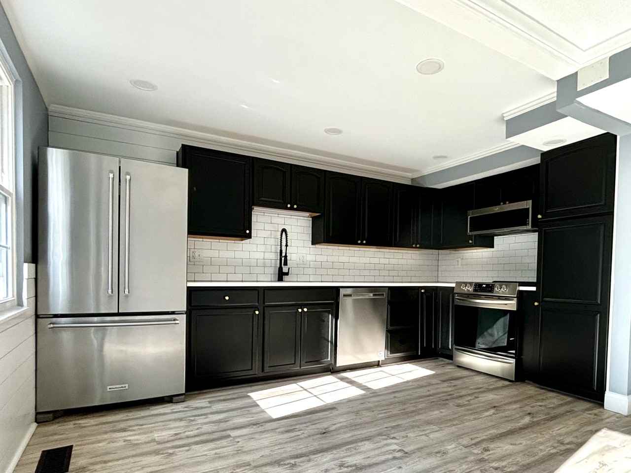 43 Bickel Ct - Photo 3 of 17