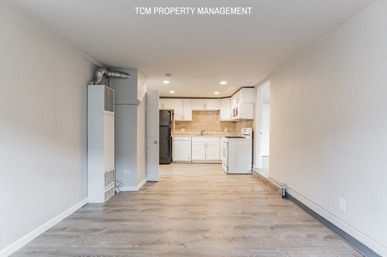 2524 Chestnut St #5 - Photo 2 of 17