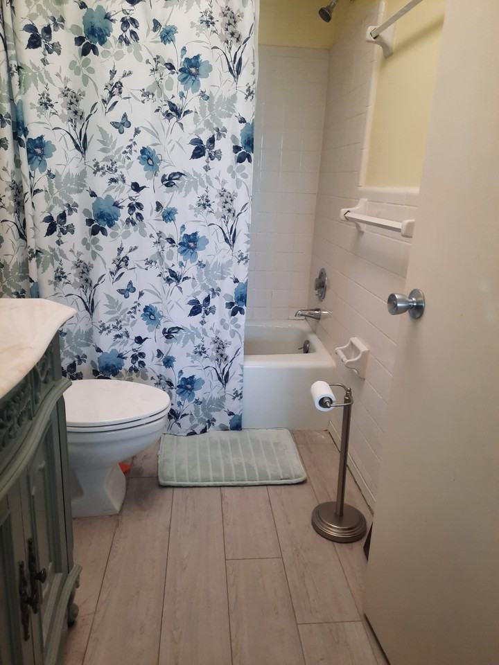 300 64th Ave #426 - Photo 5 of 12