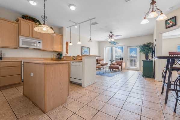 15429 Salt Cay Ct #D - Photo 4 of 24