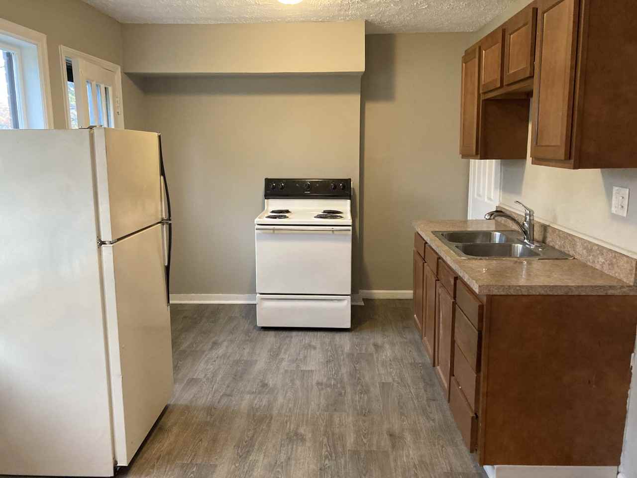 1356 Huffman Ave #1356 - Photo 5 of 9