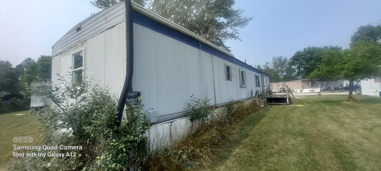 Danville Mobile Home Park #H7 - Photo 2 of 6