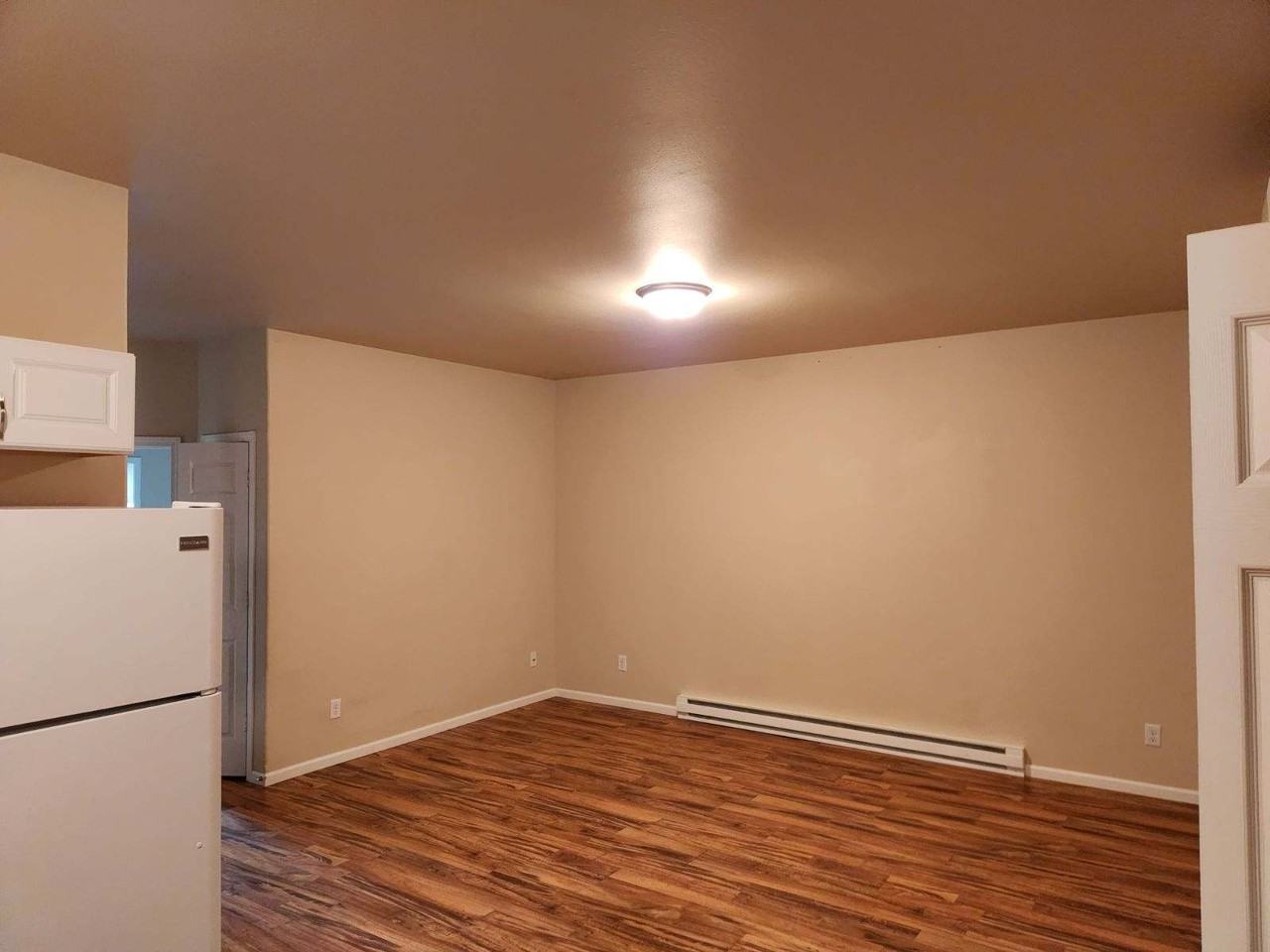 822 1/2 Washington Ave #4 - Photo 2 of 4