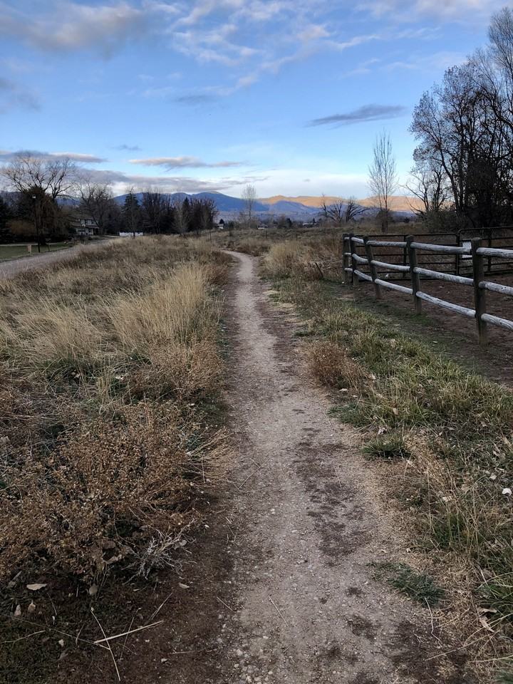 1621 Underhill Dr #4 - Photo 2 of 18