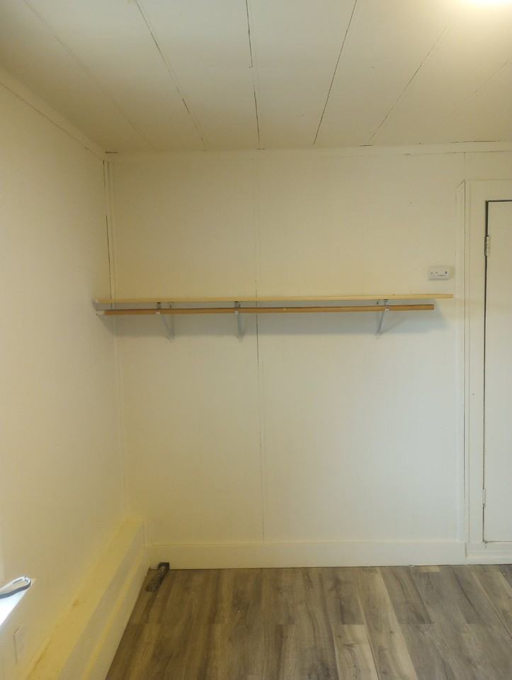 521 9th St #521 - Photo 3 of 8