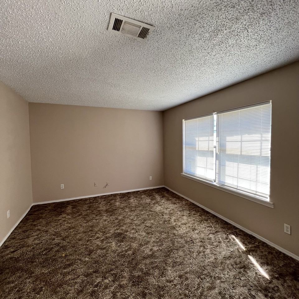 101 Ida St #3 - Photo 2 of 10