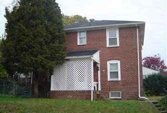 932 E 15th St #NA - Photo 3 of 20