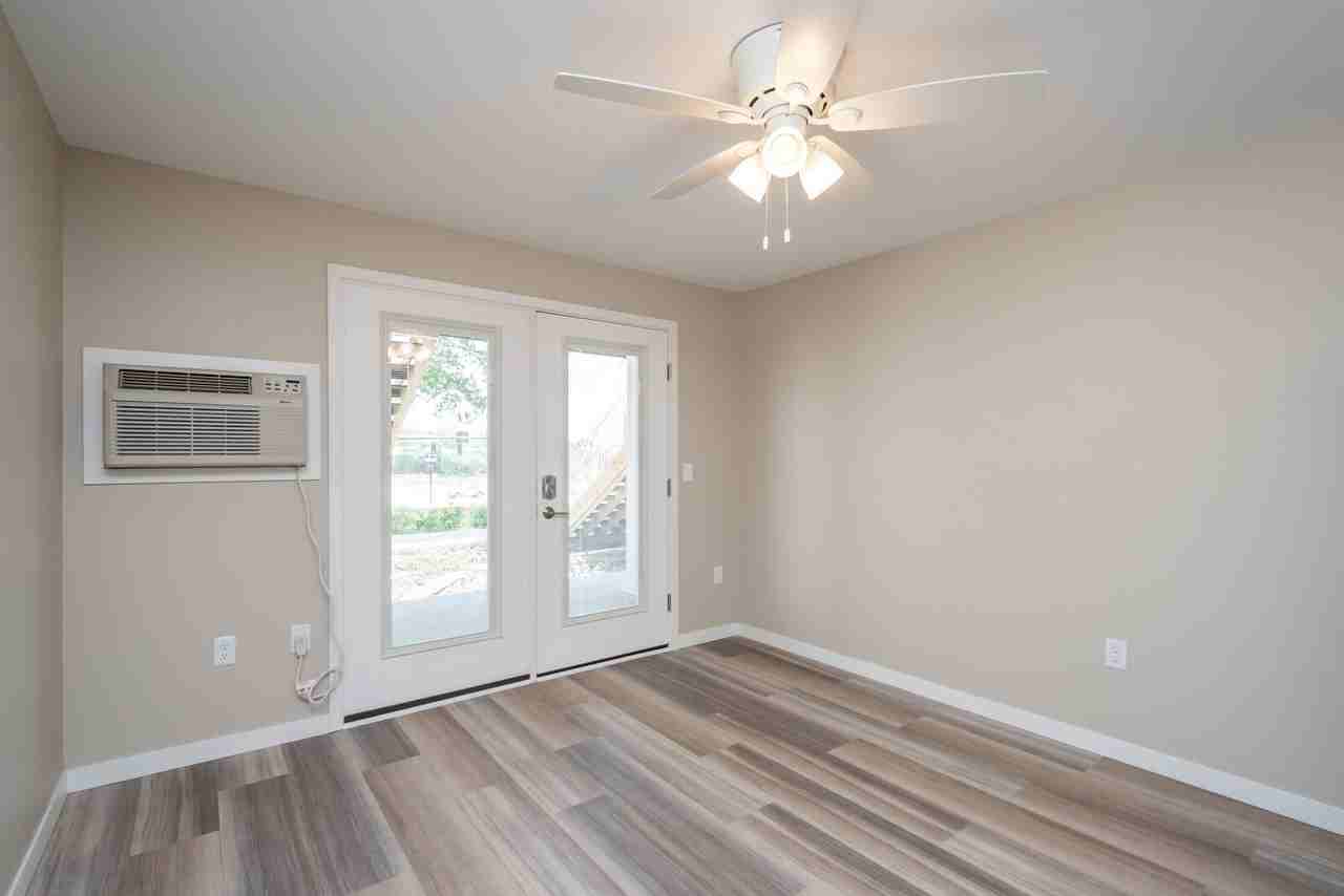 199 6th St #4 - Photo 4 of 15