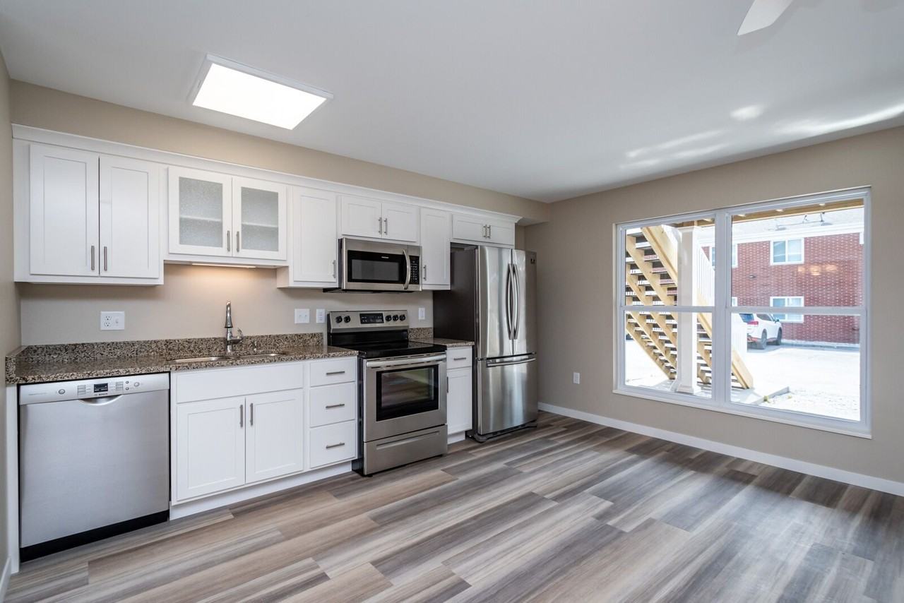 199 6th St #10 - Photo 2 of 13