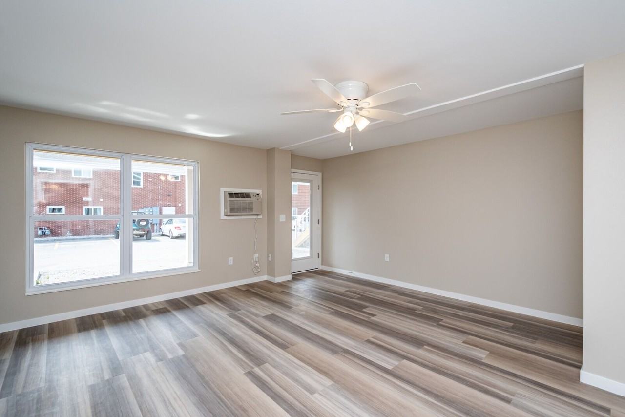 199 6th St #10 - Photo 4 of 13