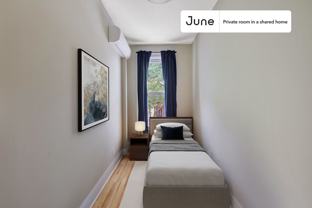 421 36th St #D - Photo 1 of 1