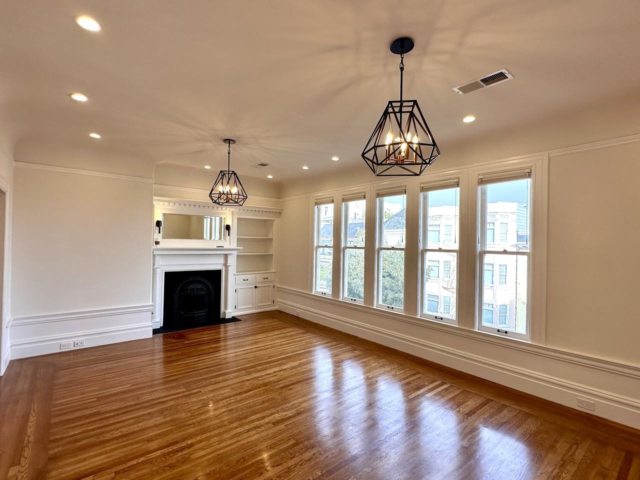 2055 Green Street - Photo 2 of 56