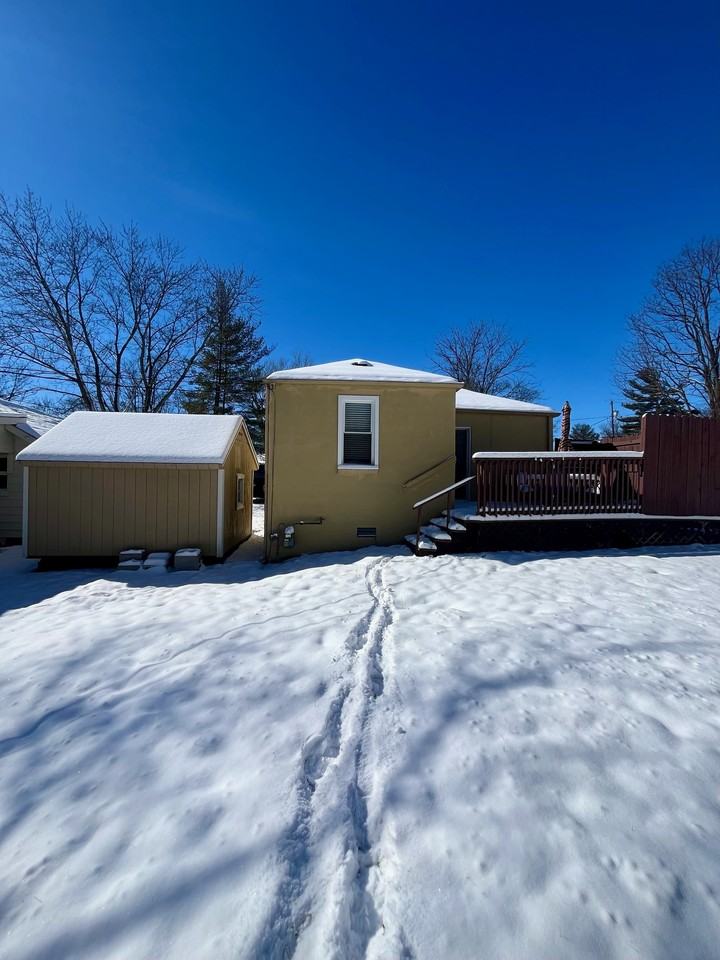 161 Bosstick Ave #1 - Photo 3 of 13