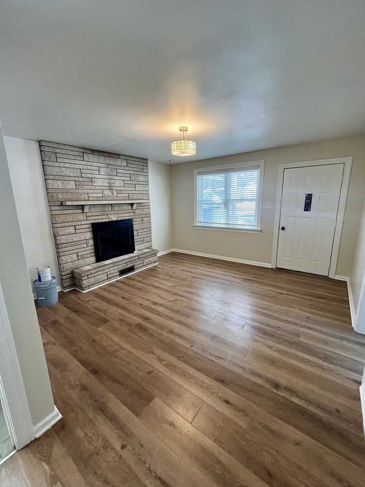 161 Bosstick Ave #1 - Photo 6 of 13