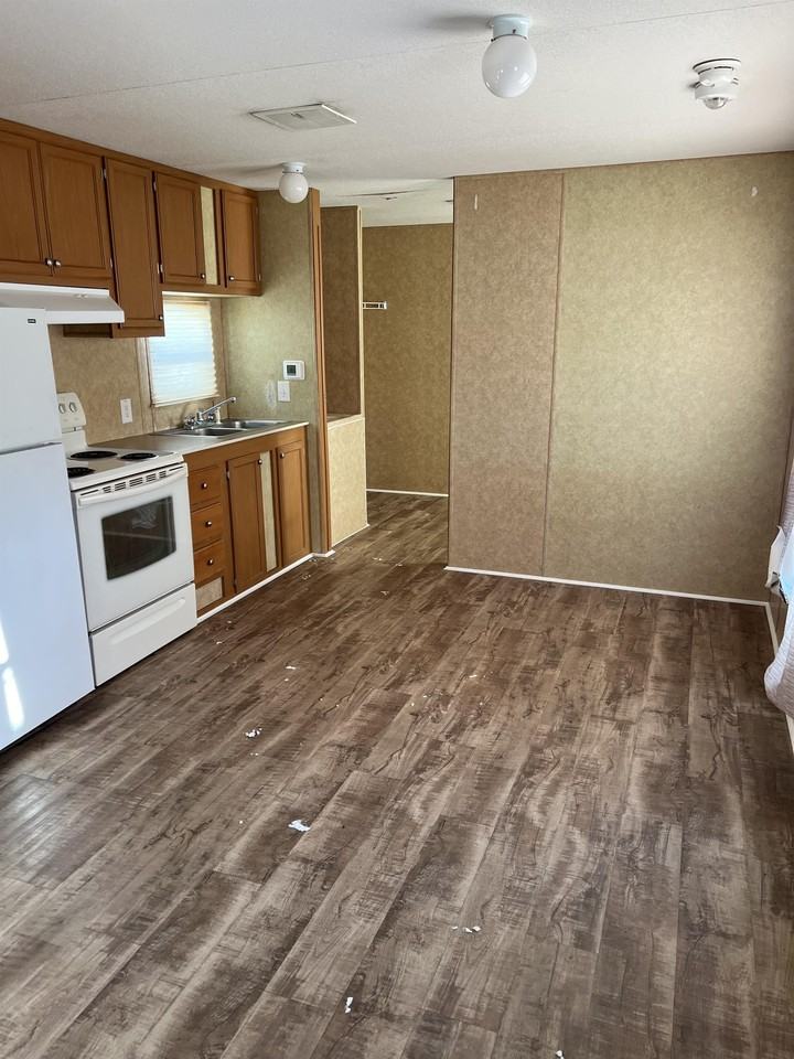 506 33rd Ave Nw - Photo 4 of 7