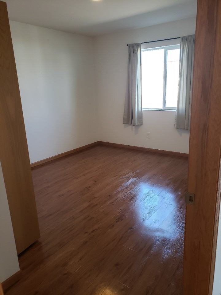 1875 W Pine St #321 - Photo 7 of 8