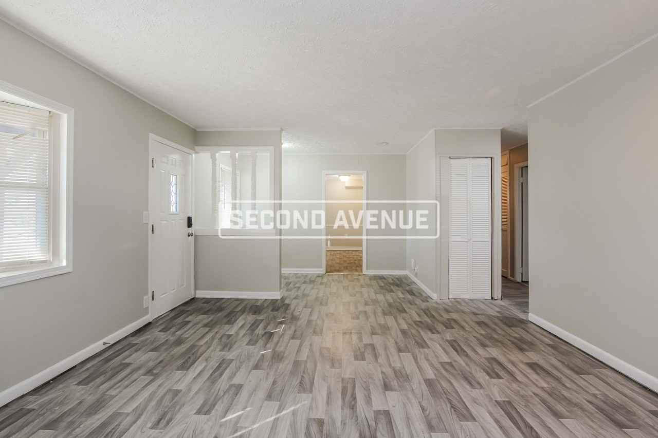 1913 N Shortridge Rd - Photo 2 of 12