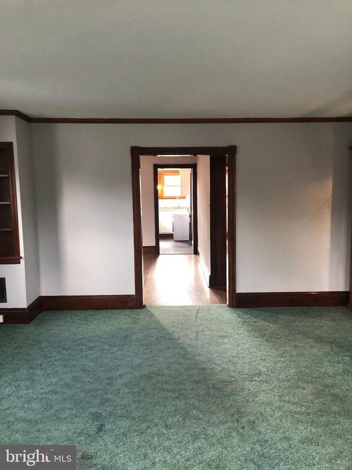 30 Bowen Ave - Photo 3 of 12