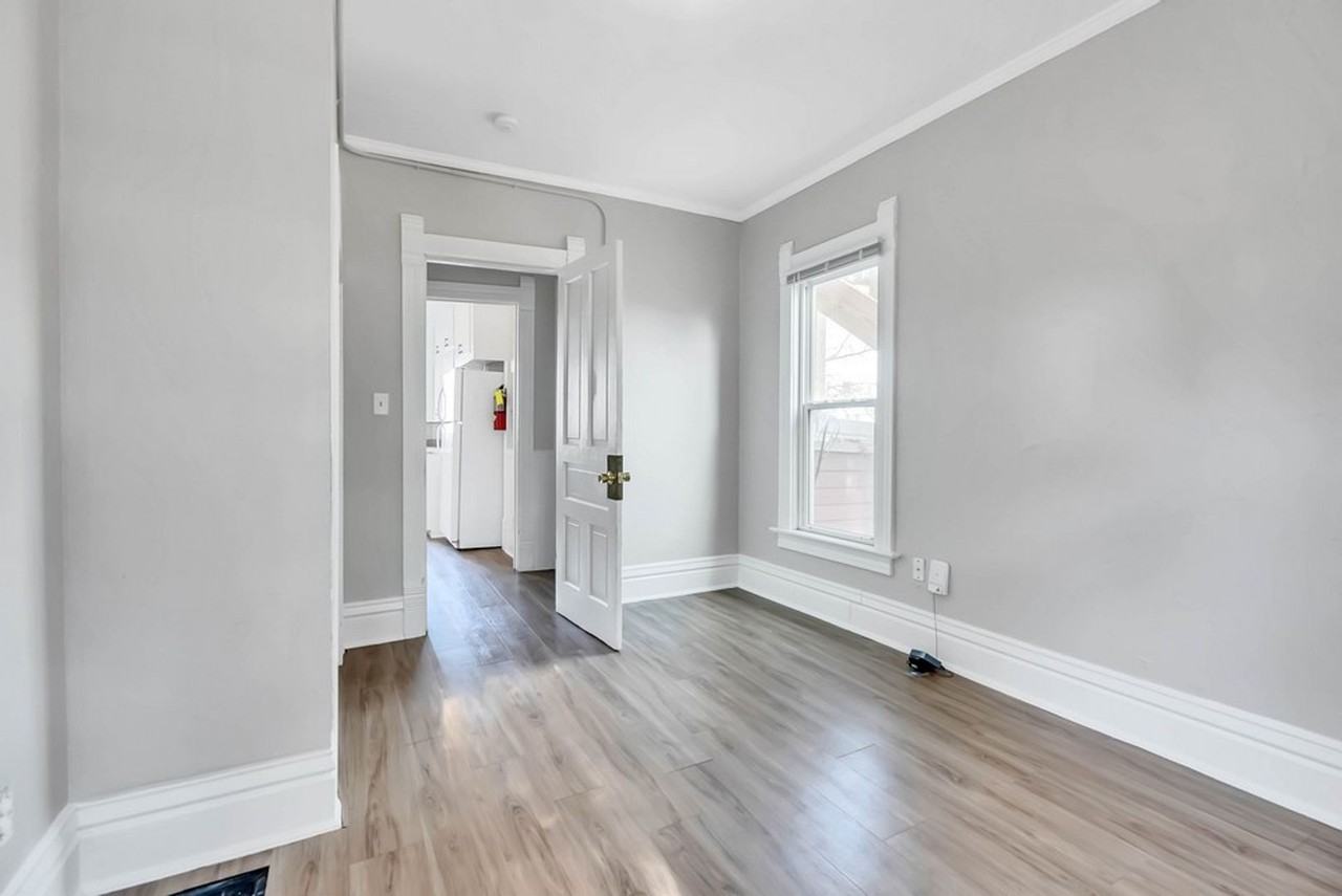 2314 Walnut St - Photo 5 of 21
