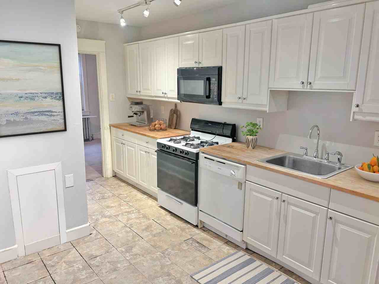 125 Ardmore Ave - Photo 2 of 6