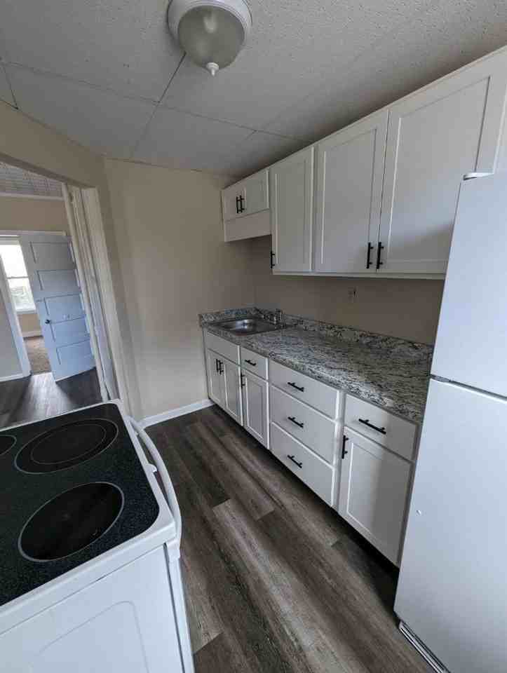 518-522 Somerville St - Photo 2 of 13