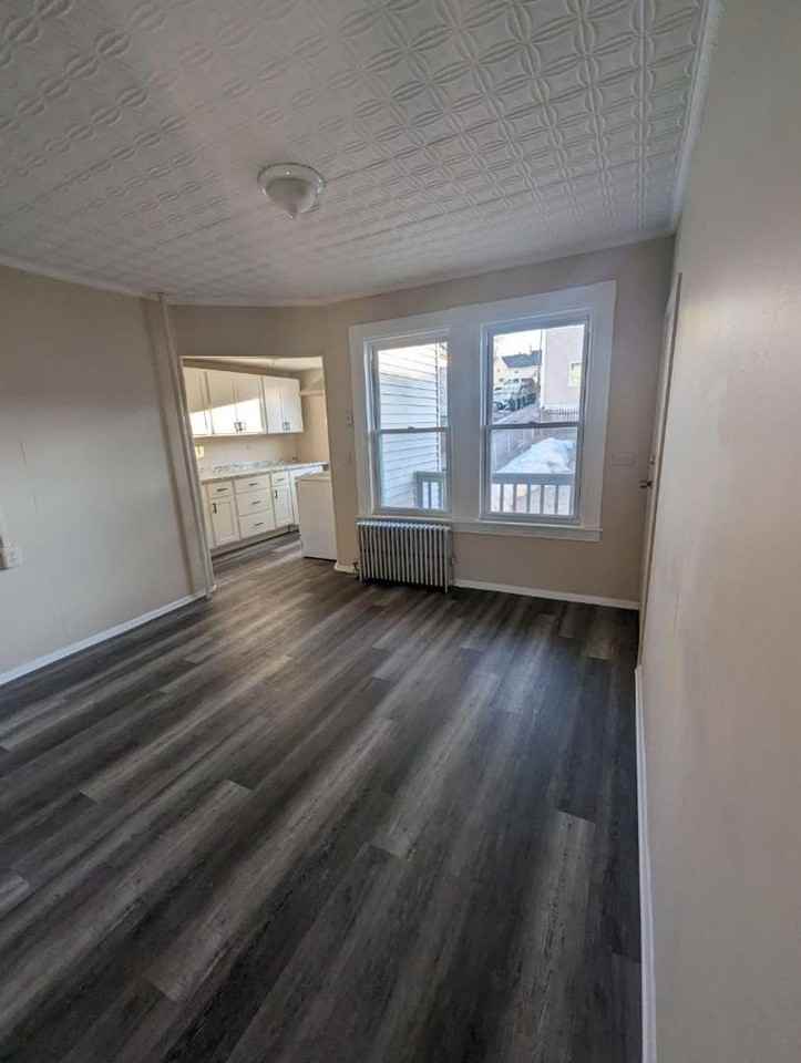 518-522 Somerville St - Photo 3 of 13