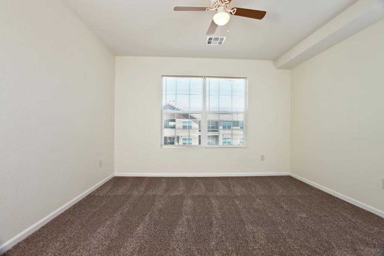Cottonwood Crossing - Photo 7 of 45