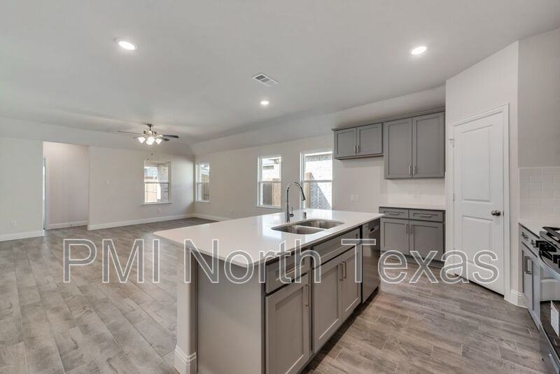 309 Amenduni Ln - Photo 4 of 20