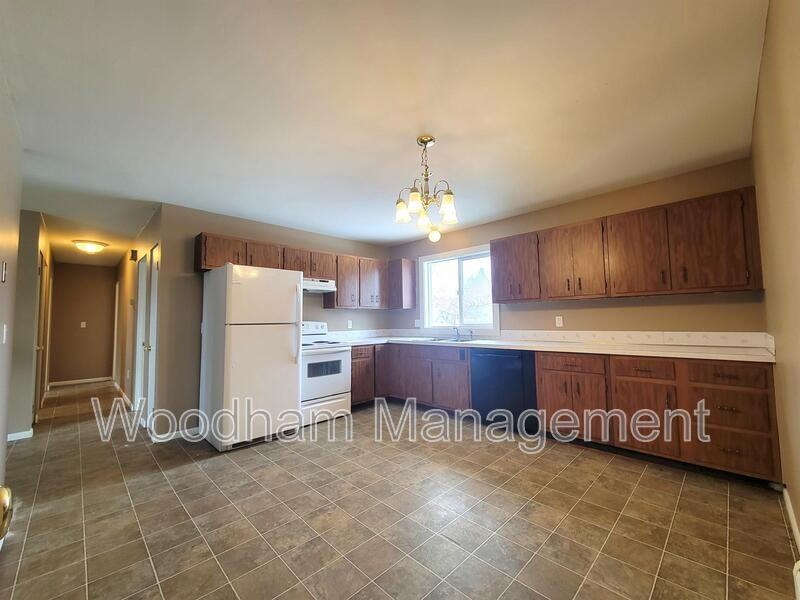 509 N 16th Ave - Photo 2 of 15