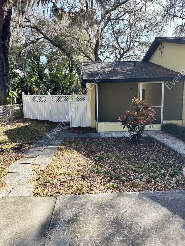 109 N Kingsway Rd - Photo 2 of 22