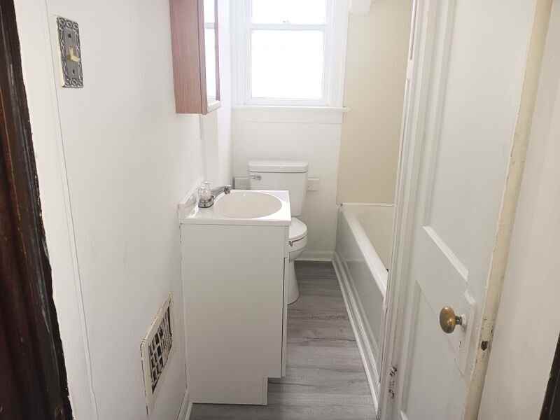 414 S 10th St #A - Photo 4 of 7