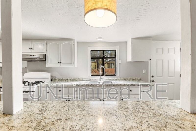 3460 E Colorado Dr - Photo 4 of 24