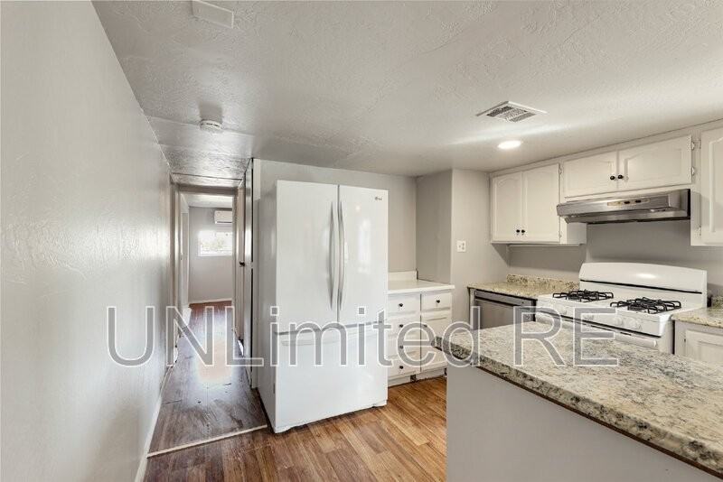 3460 E Colorado Dr - Photo 5 of 24