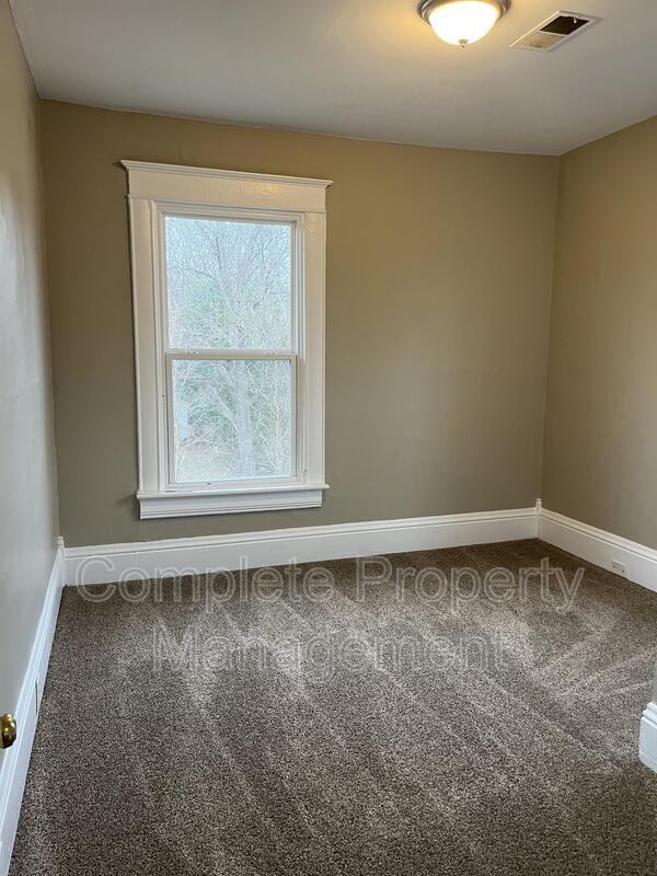 4636 Avenue T - Photo 6 of 20