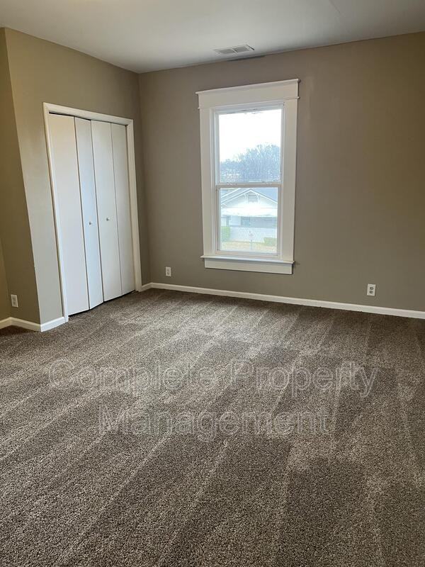 4636 Avenue T - Photo 7 of 20