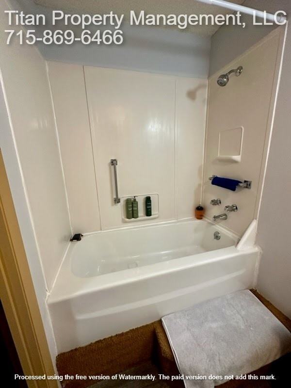 209 West Merrill Avenue - Photo 3 of 9