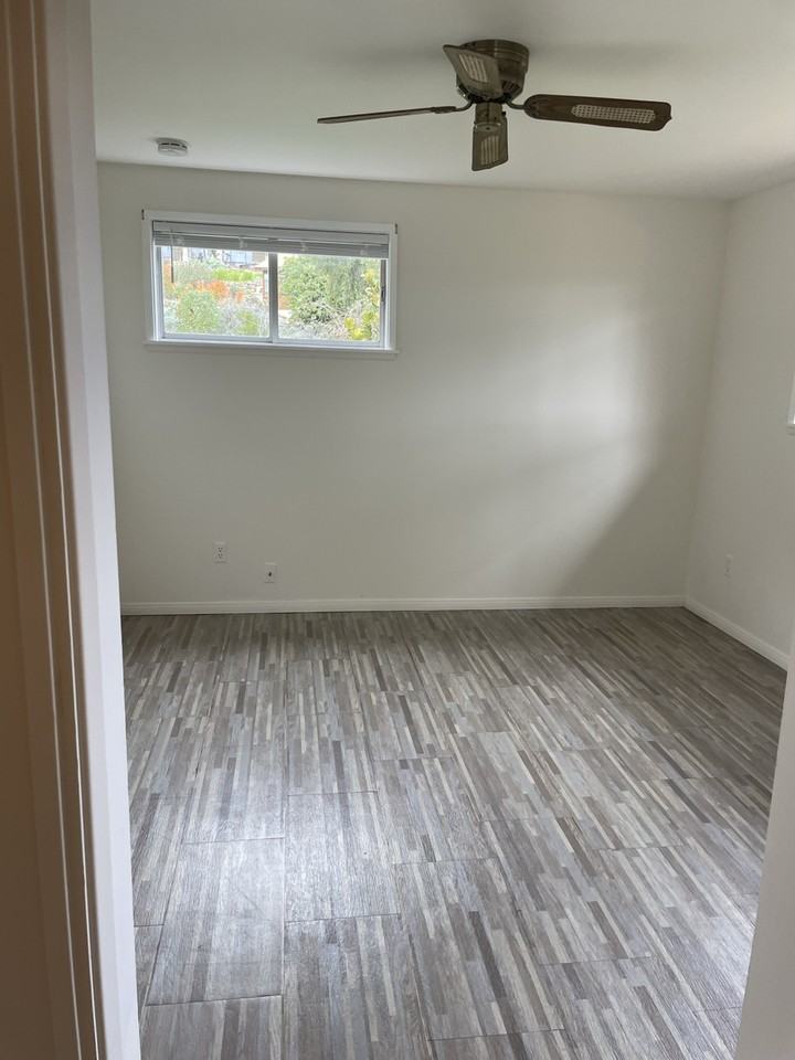 4321 N Rogers Rd - Photo 2 of 14