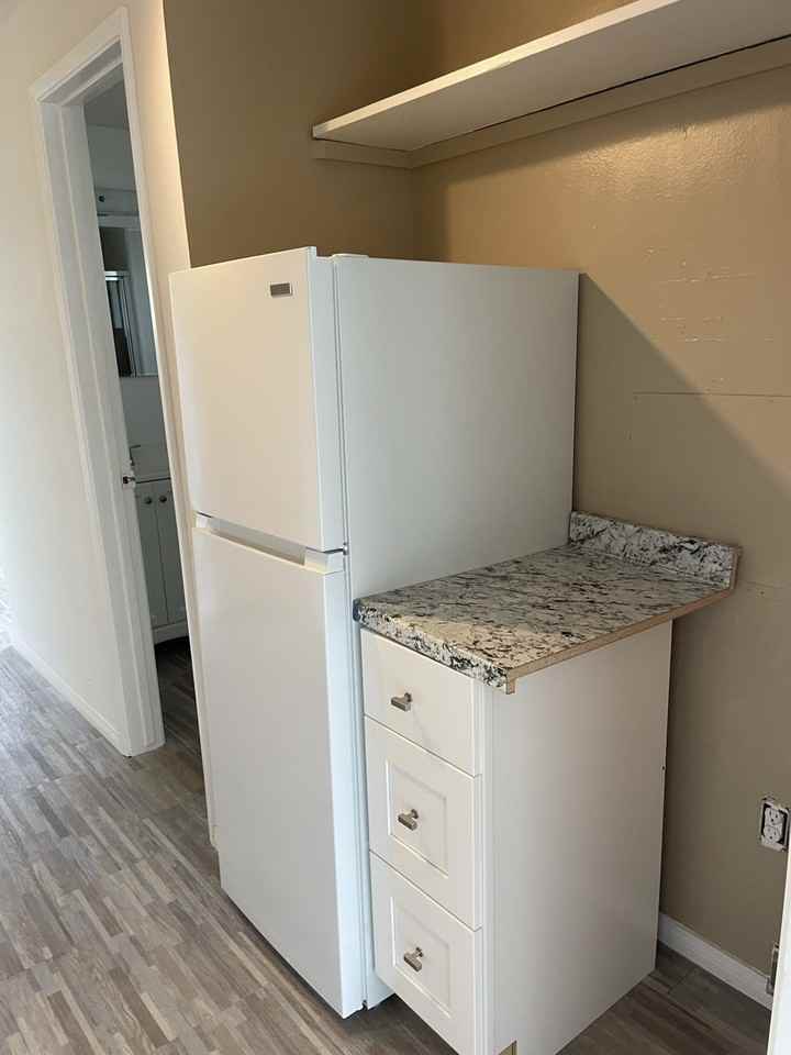 4321 N Rogers Rd - Photo 3 of 14