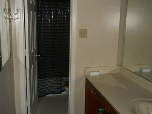 3705 Ambassador Ln - Photo 2 of 8