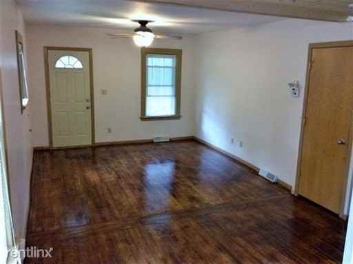 475 Lawson Ave W - Photo 2 of 4