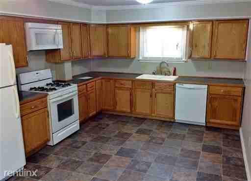 475 Lawson Ave W - Photo 3 of 4