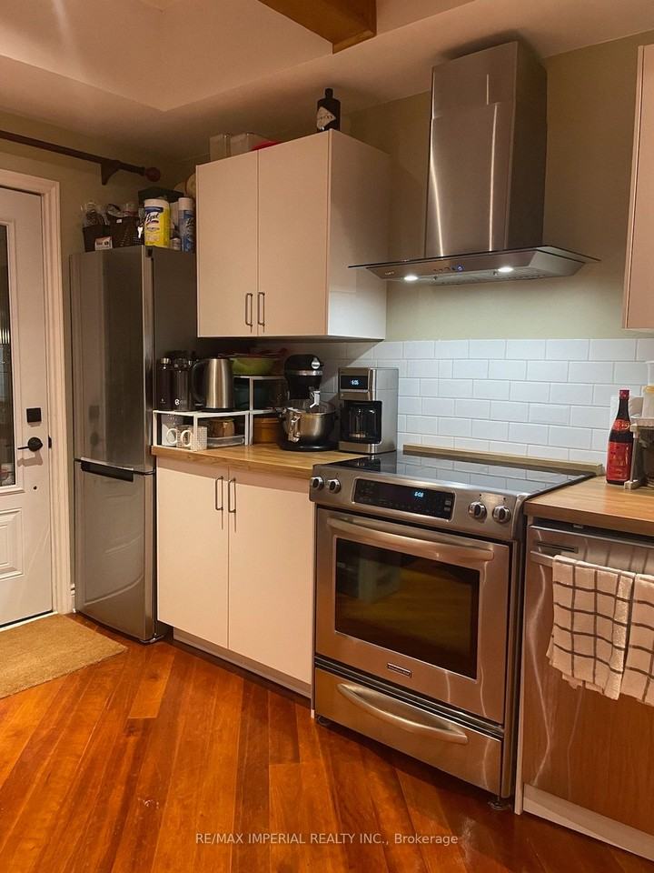 222 Wilfred Avenue #Main - Photo 3 of 18