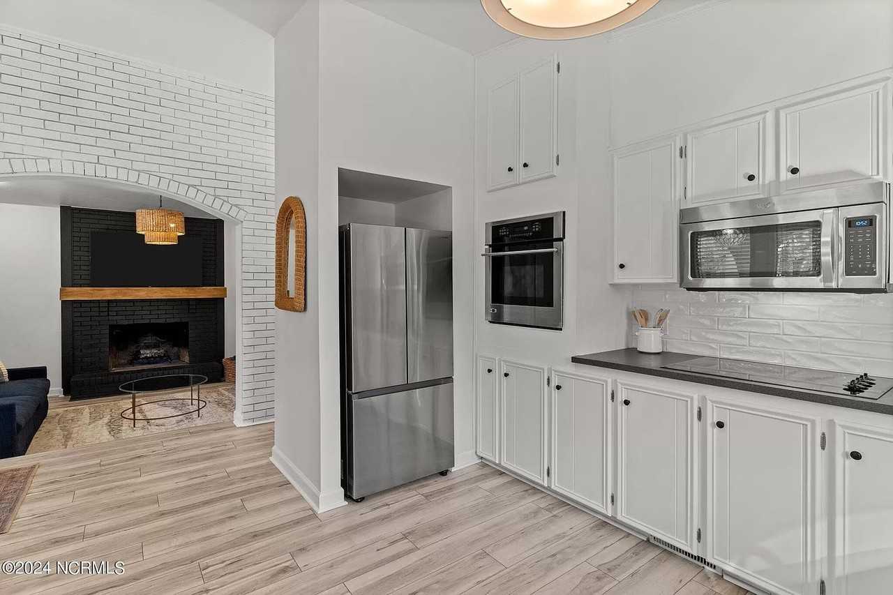 308 Stuart Ave #NA - Photo 7 of 16