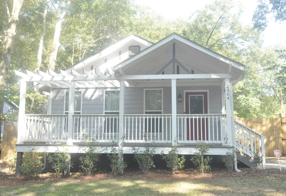 2364 Burroughs Ave Se #NA - Photo 3 of 17