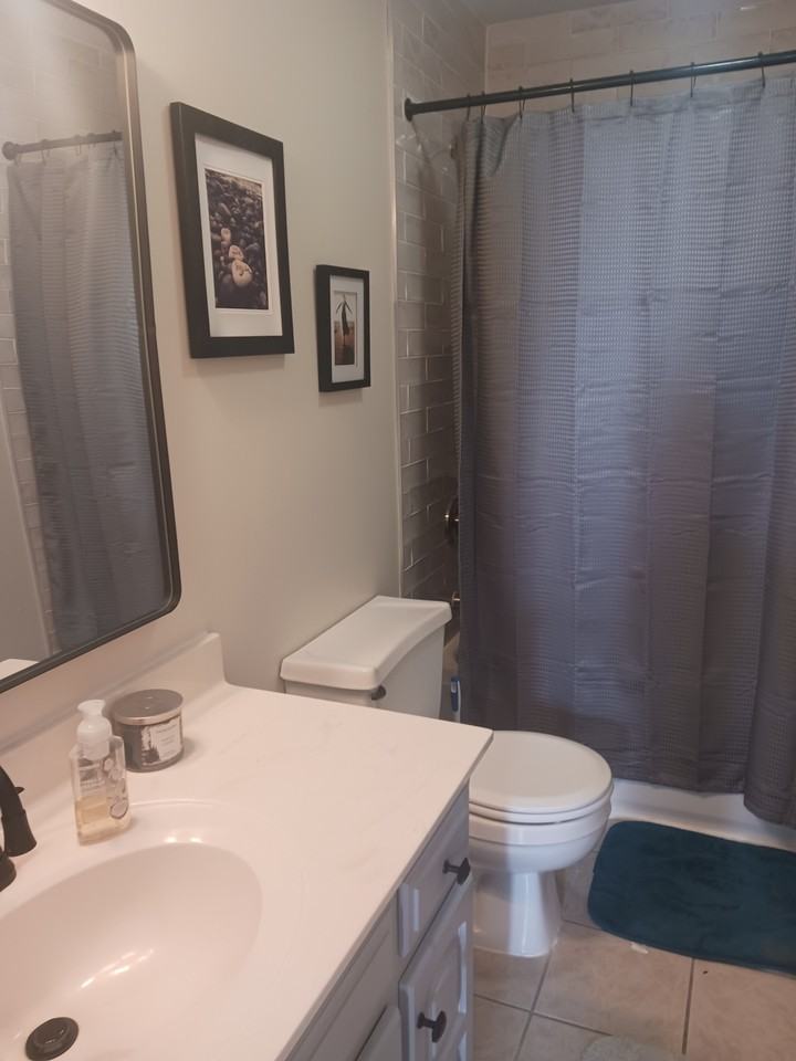 14408 W 123rd Ter #B - Photo 3 of 4