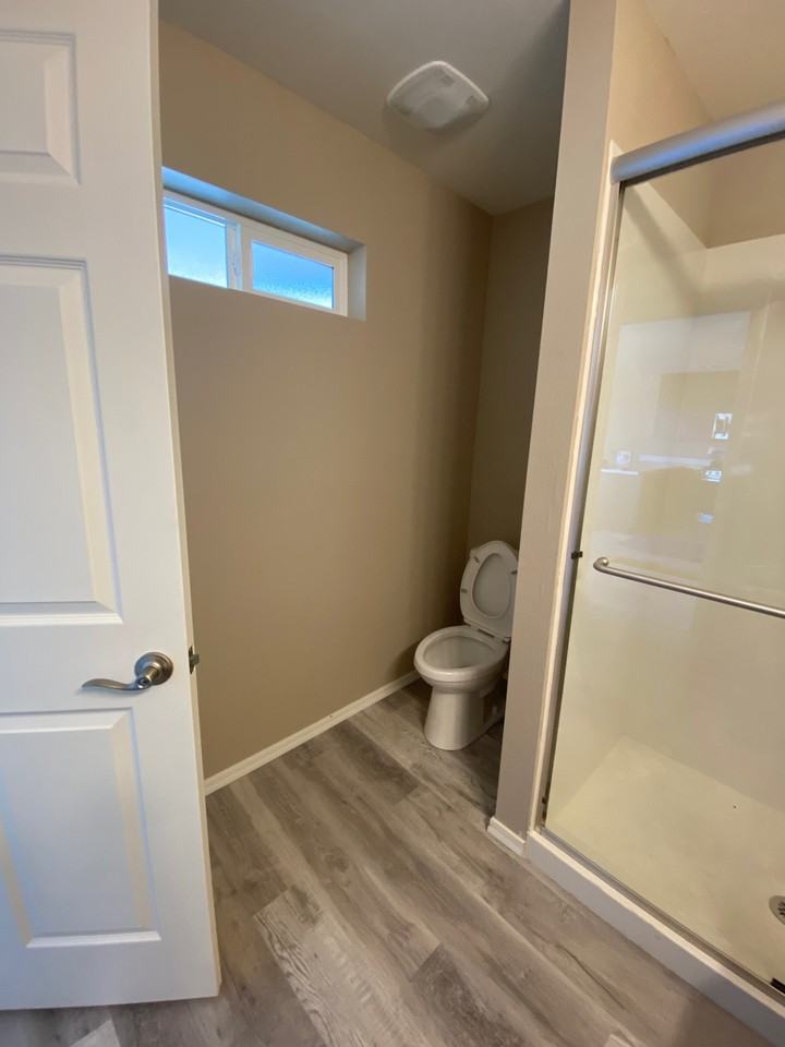 11101 W Montana Ave #B - Photo 6 of 10