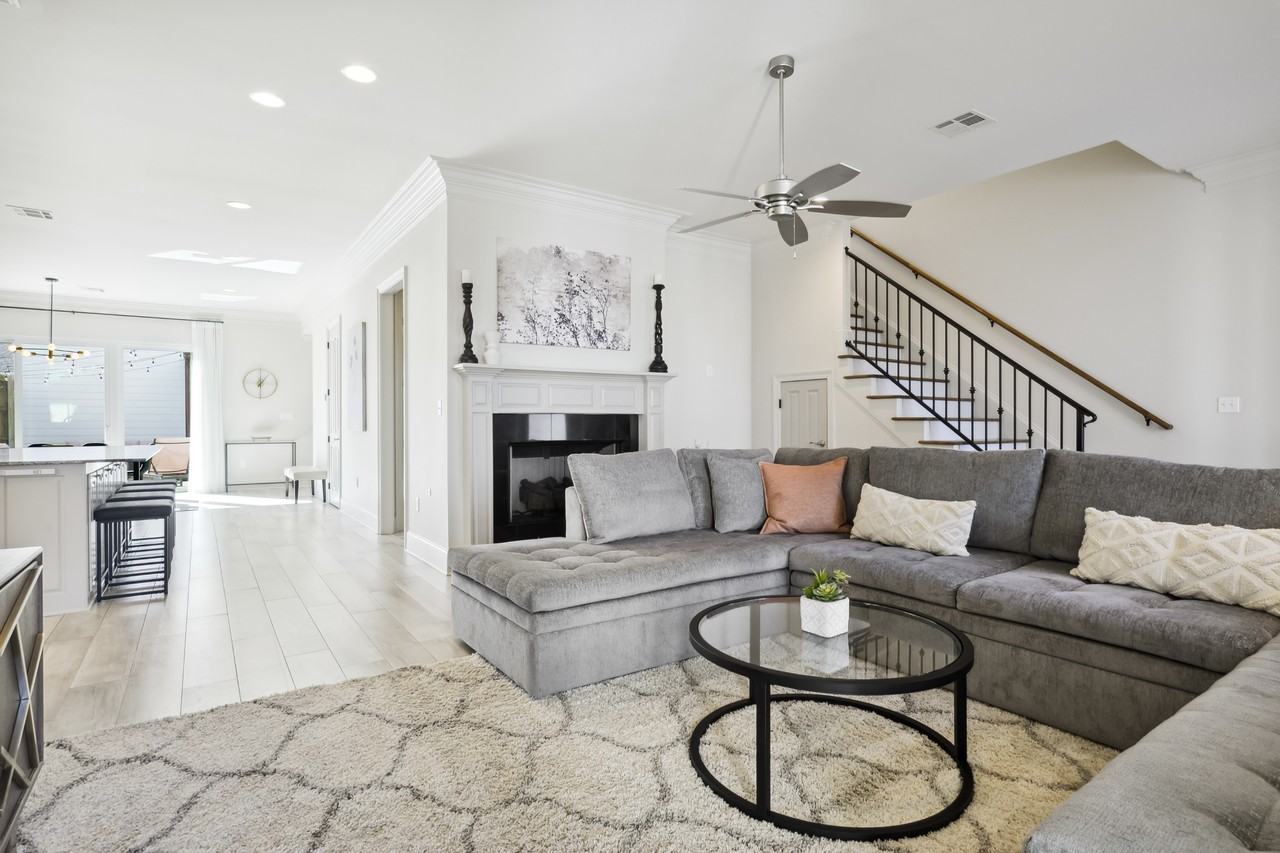 1656 Belmont Ave #NA - Photo 3 of 31